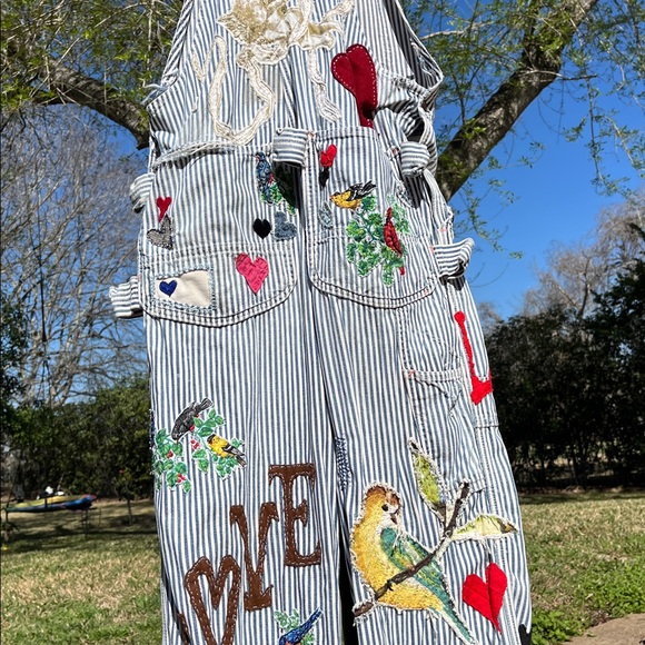 Striped Overalls with Embroidered Patches - Picture 4 of 11